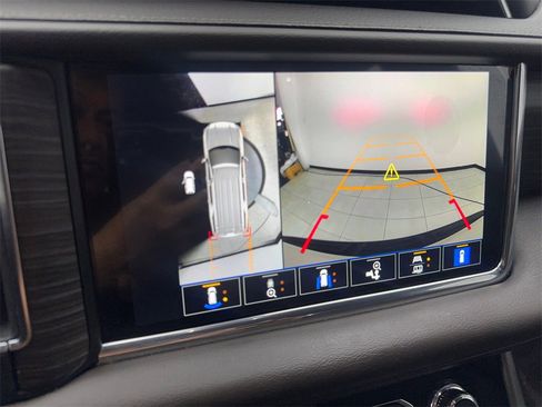 Used 2022 GMC Yukon Denali image 71