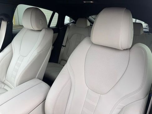 Certified 2022 BMW X6 xDrive40i image 16