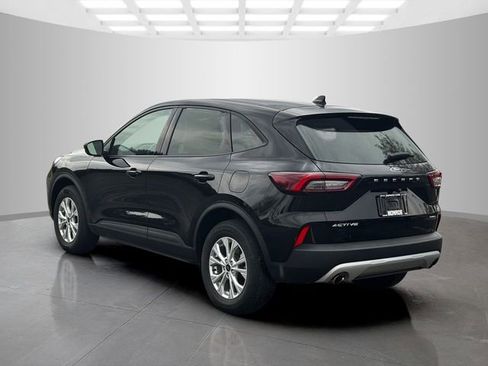 Used 2025 Ford Escape Active AWD/4WD image 5