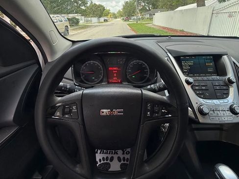 Used 2015 GMC Terrain SLE FWD image 13