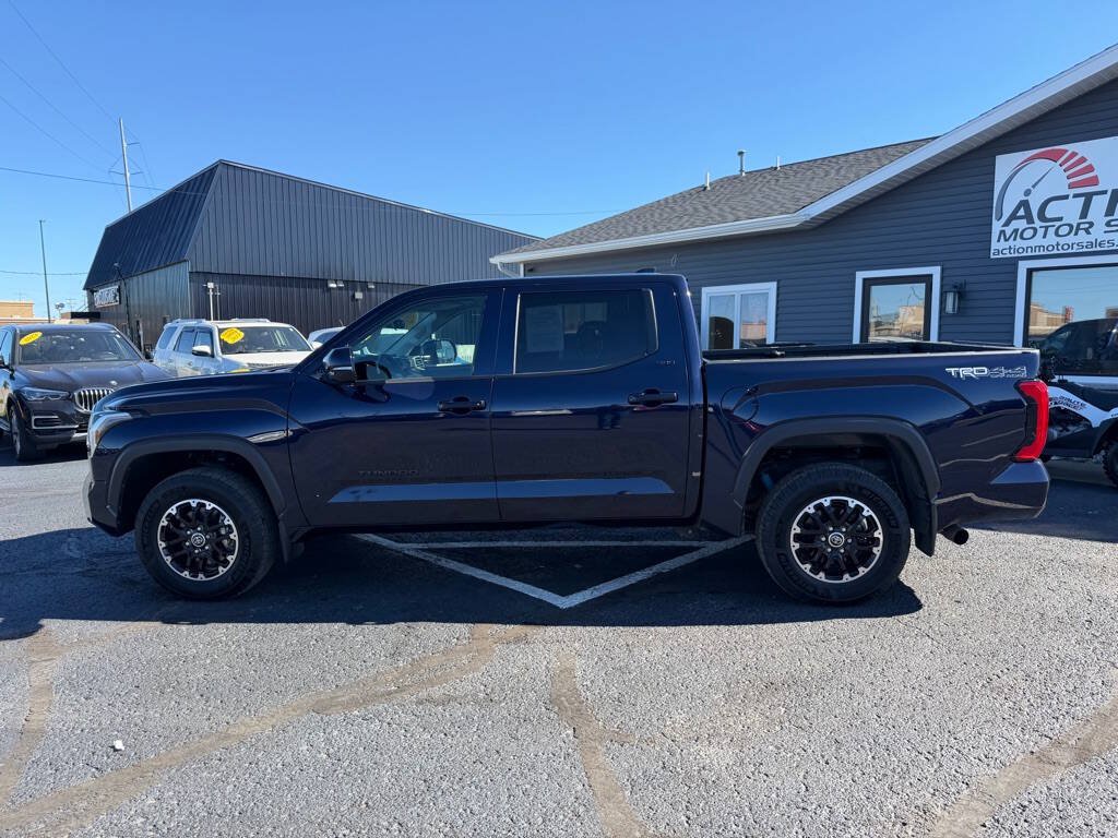 Used 2024 Toyota Tundra SR5 AWD/4WD image 2