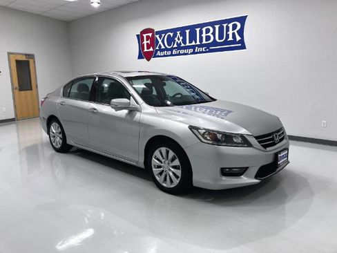 Used 2015 Honda Accord EX-L image 2