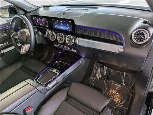 Certified 2025 Mercedes-Benz GLB 250 image 23