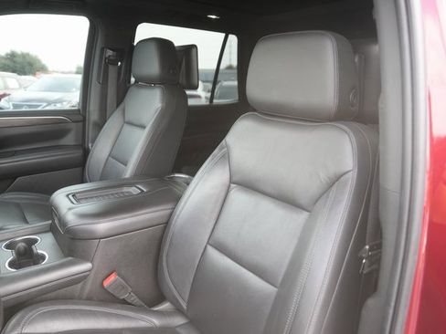 Used 2021 Chevrolet Tahoe LT w/ LT Signature Package image 10