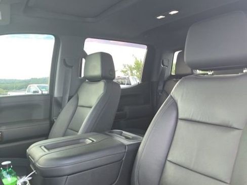 Used 2021 Chevrolet Silverado 1500 LT Trail Boss w/ Convenience Package II AWD/4WD image 10