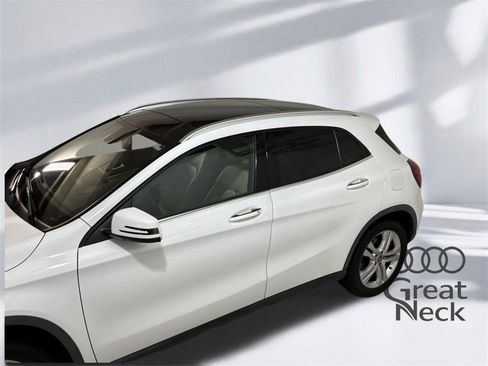 Used 2018 Mercedes-Benz GLA 250 4MATIC image 24