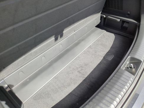 Used 2025 Kia Telluride S FWD image 32