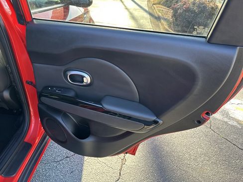 Used 2018 Kia Soul ! w/ Tech Package image 18