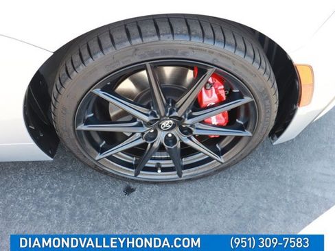 Used 2025 Toyota GR86 Premium w/ Performance Package RWD image 28