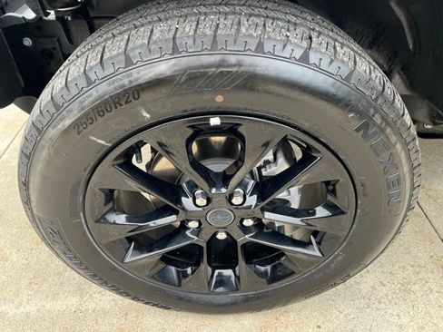 Certified 2025 Jeep Wrangler Unlimited Sahara AWD/4WD image 9