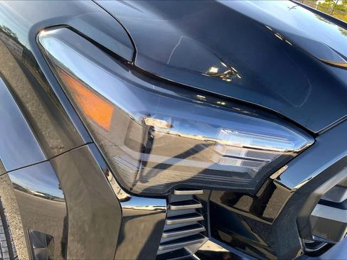 Certified 2025 Toyota Tacoma SR5 image 26