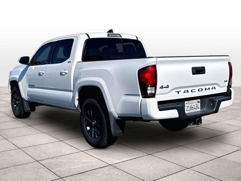 Used 2021 Toyota Tacoma SR5 w/ Technology Package AWD/4WD image 7