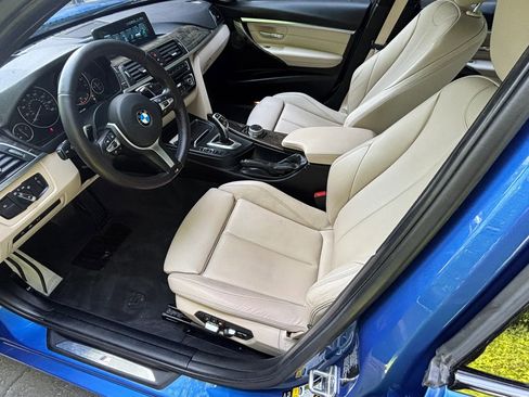 Used 2017 BMW 330i xDrive Sedan AWD/4WD image 15