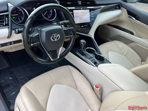 Certified 2020 Toyota Camry XLE w/ Sunroof Package FWD image 20