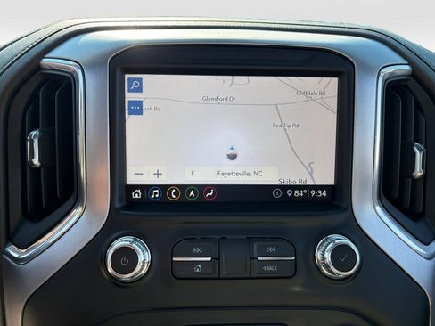 Used 2020 GMC Sierra 1500 SLT w/ SLT Premium Plus Package AWD/4WD image 17