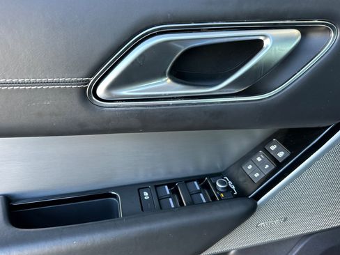 Used 2021 Land Rover Range Rover Velar R-Dynamic HSE image 10