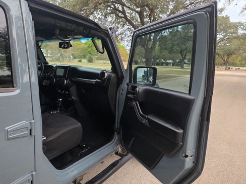 Used 2014 Jeep Wrangler Unlimited Sport w/ Quick Order Package 24S image 27