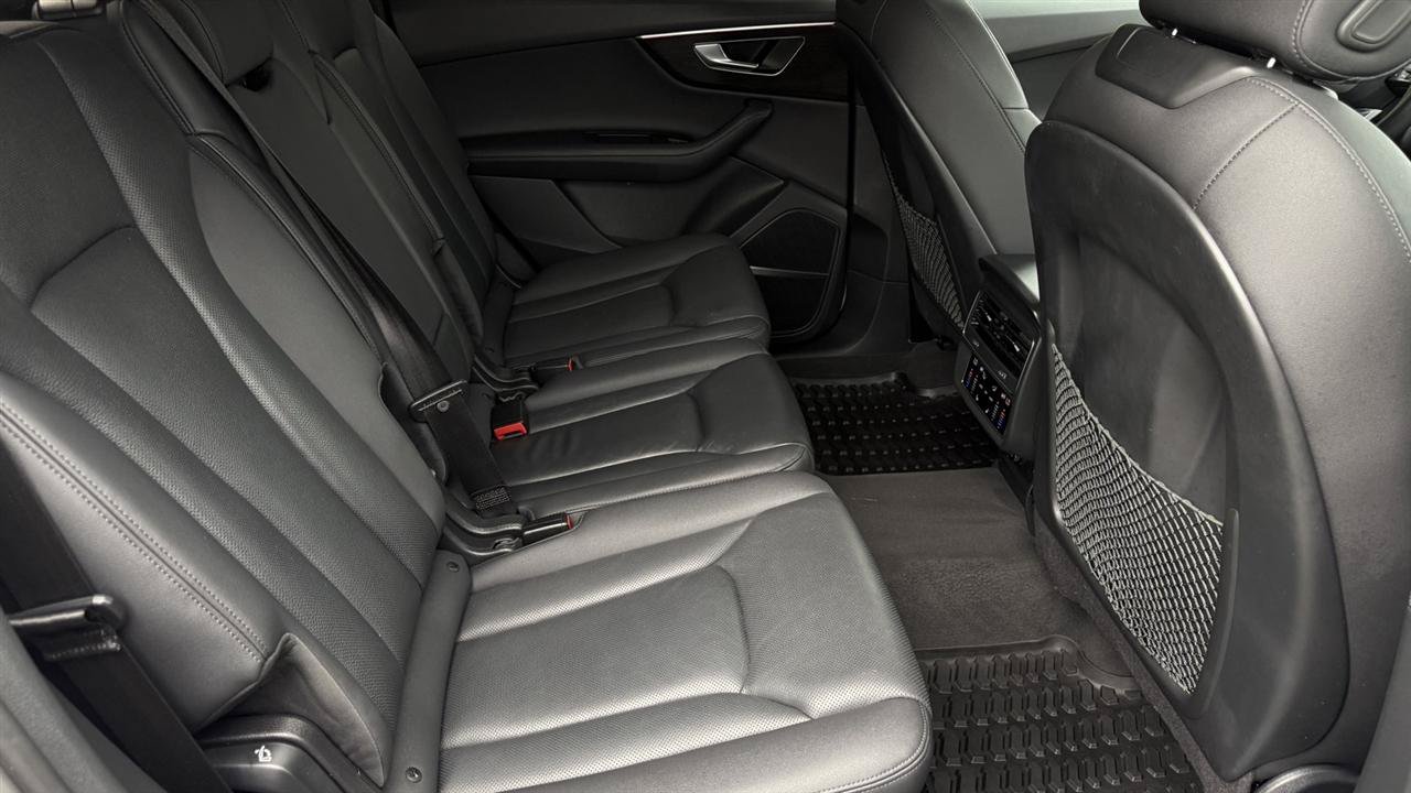 Used 2023 Audi Q7 2.0T Premium Plus w/ Premium Plus Package AWD/4WD image 42