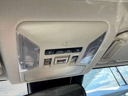 Used 2022 Toyota RAV4 TRD Off-Road image 59