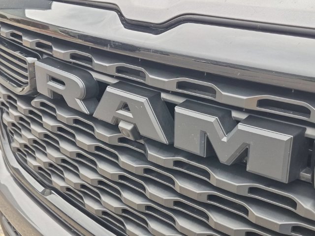 Used 2025 RAM 1500 Big Horn AWD/4WD image 9