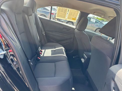 Used 2025 Toyota Corolla LE FWD image 23