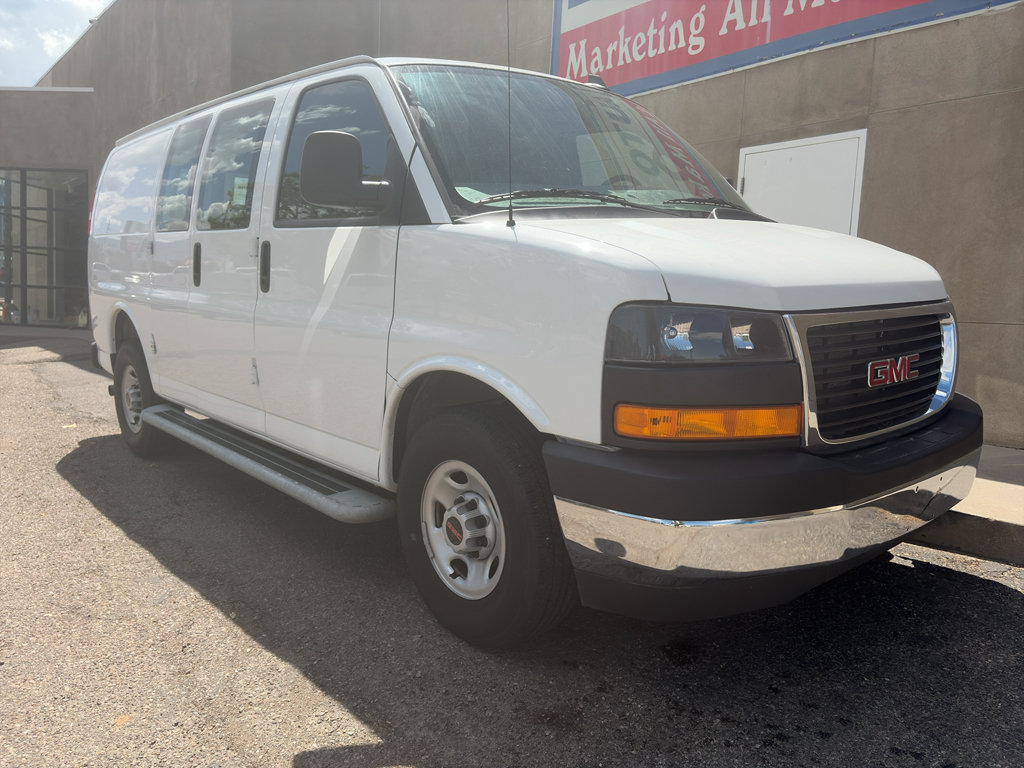 Used 2025 GMC Savana 2500 w/ Driver Convenience Package RWD image 3