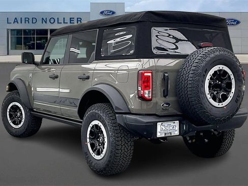 New 2025 Ford Bronco Big Bend w/ Black Diamond Package image 3