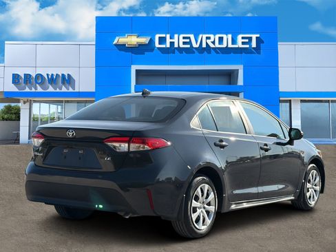 Used 2026 Toyota Corolla LE FWD image 3