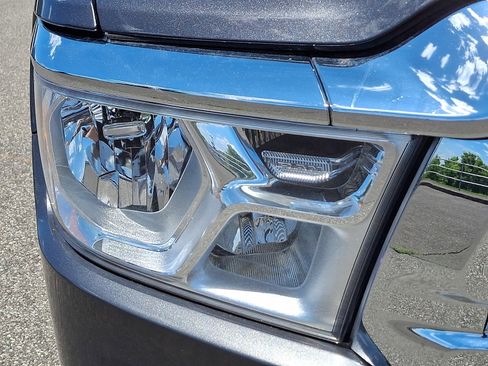 Used 2019 RAM 1500 Big Horn AWD/4WD image 9