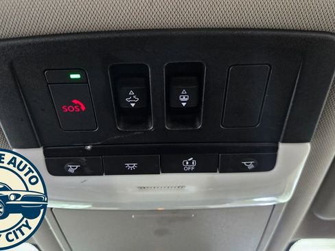 Used 2022 Nissan Rogue SL FWD image 22