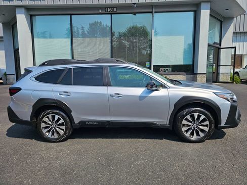 Certified 2025 Subaru Outback Limited AWD/4WD image 8