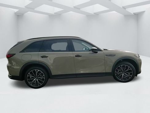 Certified 2025 MAZDA CX-70 Plug-In Hybrid w/ Premium Pkg image 4