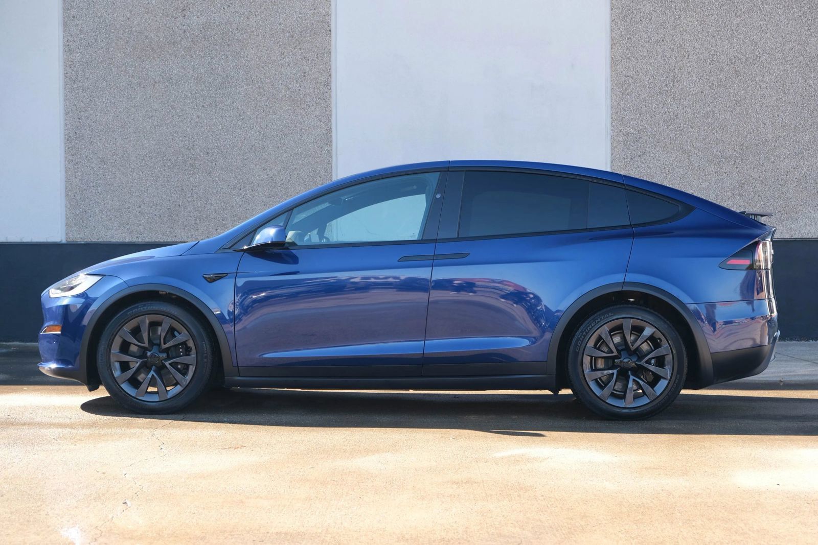 Used 2023 Tesla Model X Plaid AWD/4WD image 6