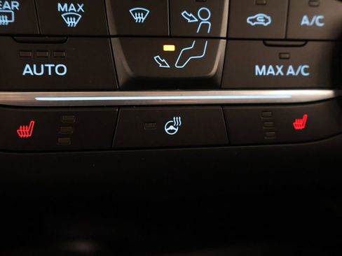 Used 2020 Ford Escape SEL AWD/4WD image 47