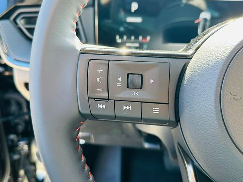 New 2026 Nissan Kicks SR image 19