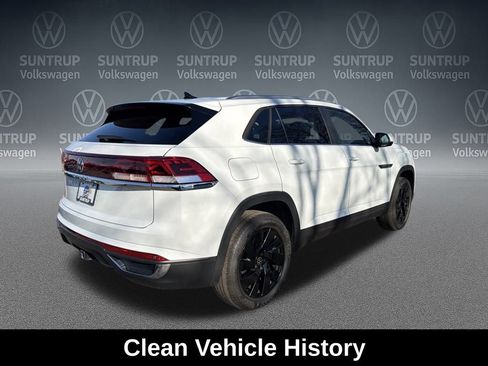 Used 2025 Volkswagen Atlas Cross Sport SE w/ Black Wheel Package image 6