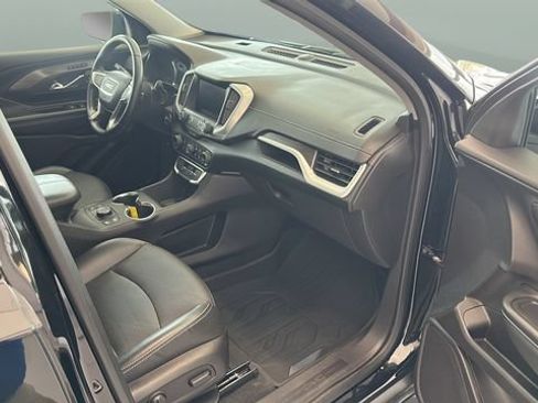 Used 2024 GMC Terrain SLT AWD/4WD image 19