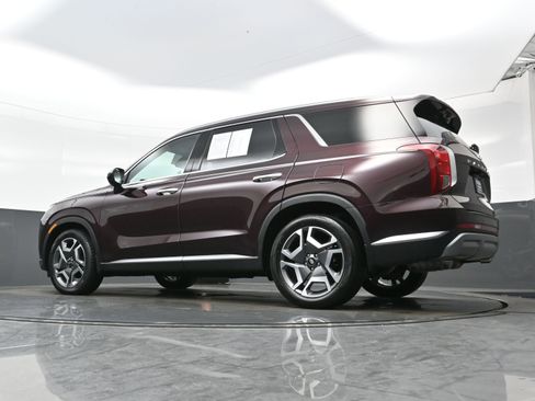 Used 2023 Hyundai Palisade SEL w/ Premium Package image 29