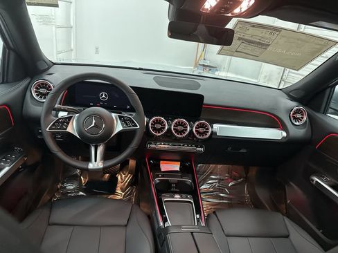 Used 2026 Mercedes-Benz GLB 250 image 22