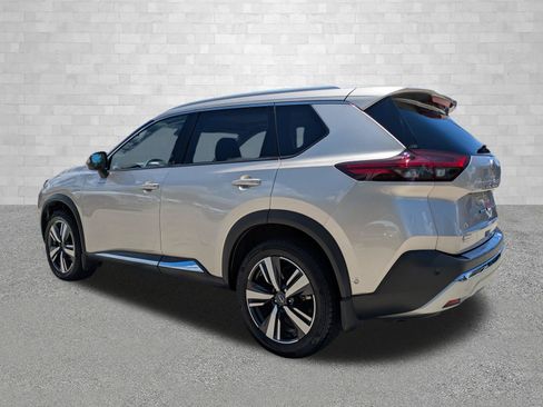 Used 2022 Nissan Rogue Platinum w/ Head-Up Display Package AWD/4WD image 4