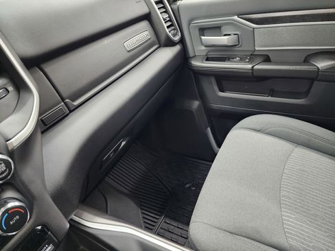 Used 2020 RAM 2500 Big Horn w/ Level 2 Equipment Group image 13