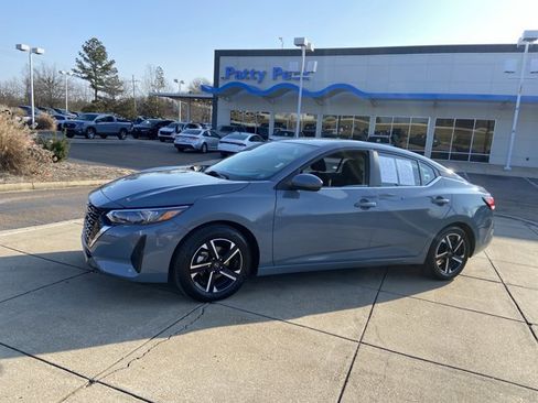 Used 2024 Nissan Sentra SV image 5