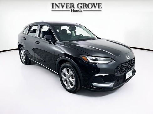 Used 2023 Honda HR-V LX image 3