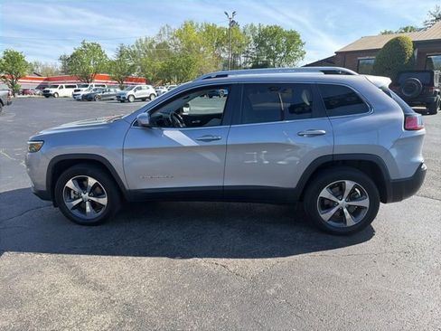 Used 2019 Jeep Cherokee Limited image 13