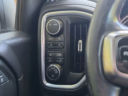 Used 2021 Chevrolet Silverado 1500 LT Trail Boss AWD/4WD image 21