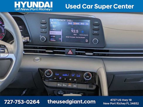 Used 2023 Hyundai Elantra SEL w/ Preferred Accessory Package image 17
