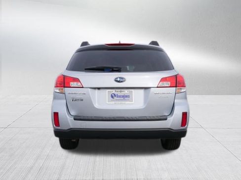Used 2014 Subaru Outback 2.5i Limited image 4