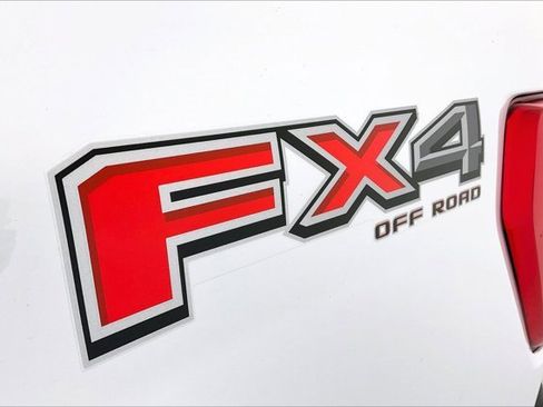 Used 2022 Ford F150 Lariat w/ Max Trailer Tow Package image 7