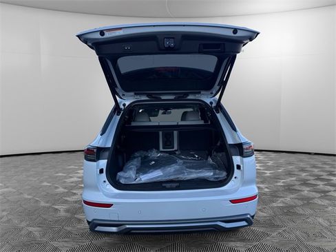 New 2025 Mitsubishi Outlander SE image 9