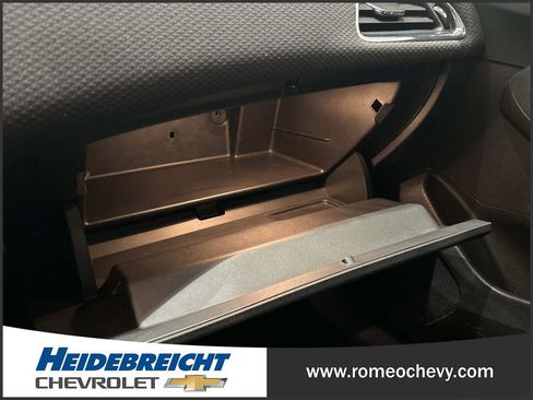 Used 2017 Chevrolet Cruze LT w/ Convenience Package image 28